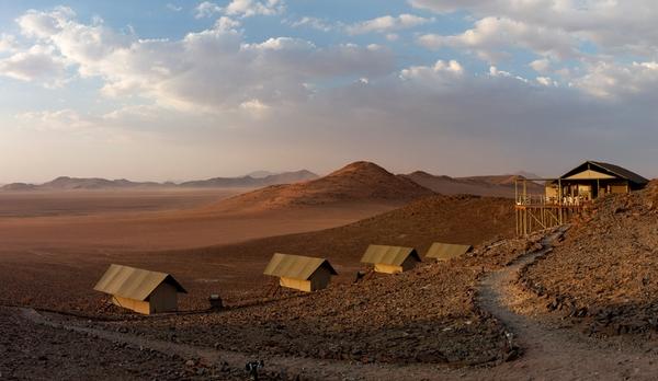 Voyage sur-mesure, Un lodge, une expérience dans le désert...